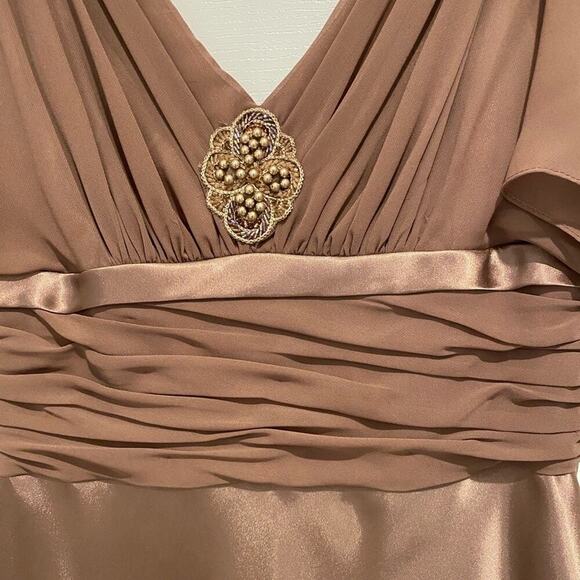 GOWN by Patra. Gorgeous shimmering sexy sophisticated comfortable dress 10
C - Picture 13 of 16